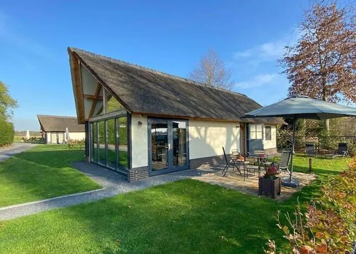 Modern Garden View In Ferienhaus *