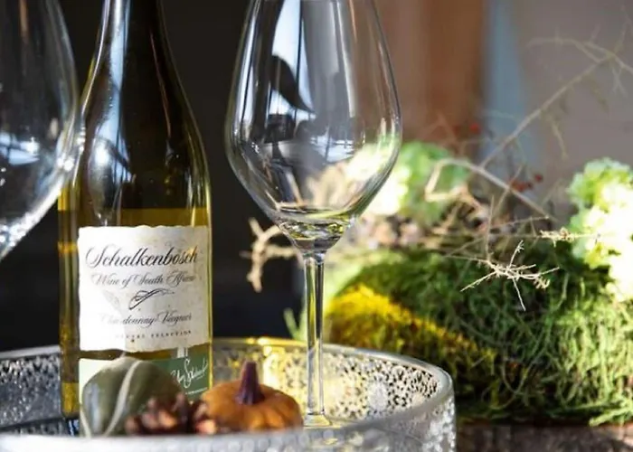 Modern Garden View In Ferienhaus