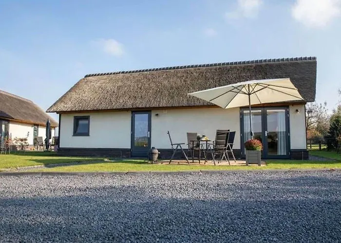 Modern Garden View In Ferienhaus