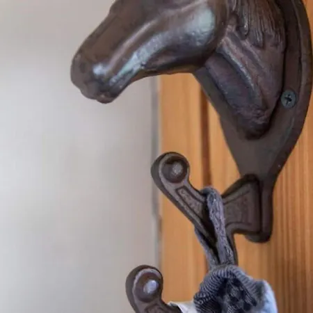 بيت للعطل Modern Garden View In *