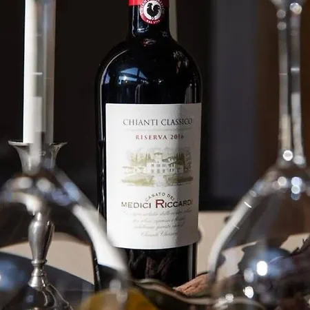 Modern Garden View In بيت للعطل *