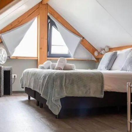 بيت للعطل Modern Garden View In Alphen (North Brabant)