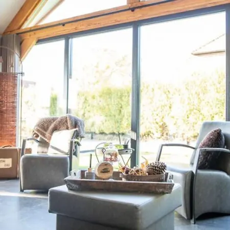 بيت للعطل Modern Garden View In *